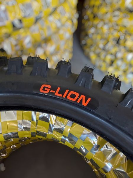 120/90-16 + 80/100-19 Комплект кроссовых мото шин G-Lion, перед + зад, Аналог Mitas 754, желто-зеленая и красная полоса KOMPLEKT2 фото